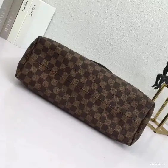 WIS GRACEFUL MM Vuitton Louis 0322
