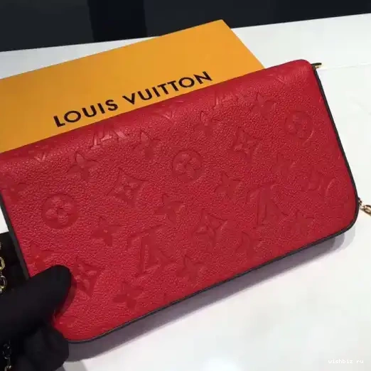 WIS Vuitton Louis POCHETTE FÉLICIE 0320