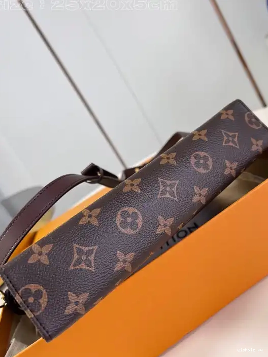 WIS Pouch-25*20*5.5CM VUITTON Monogram Toiletry LOUIS 0322