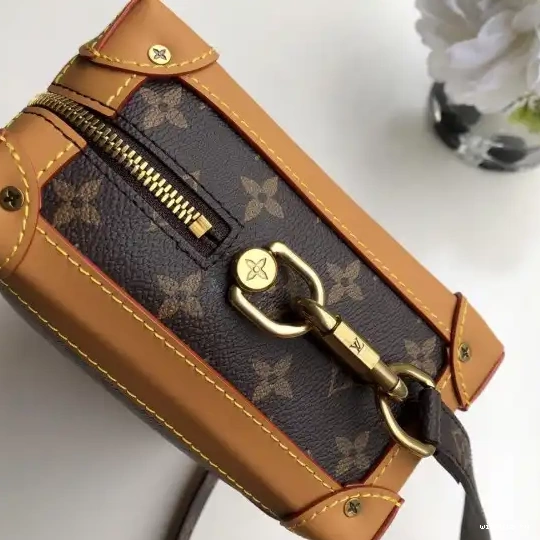 WIS BOX VUITTON LOUIS 0322