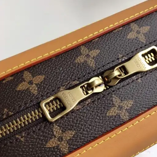 WIS BOX VUITTON LOUIS 0322