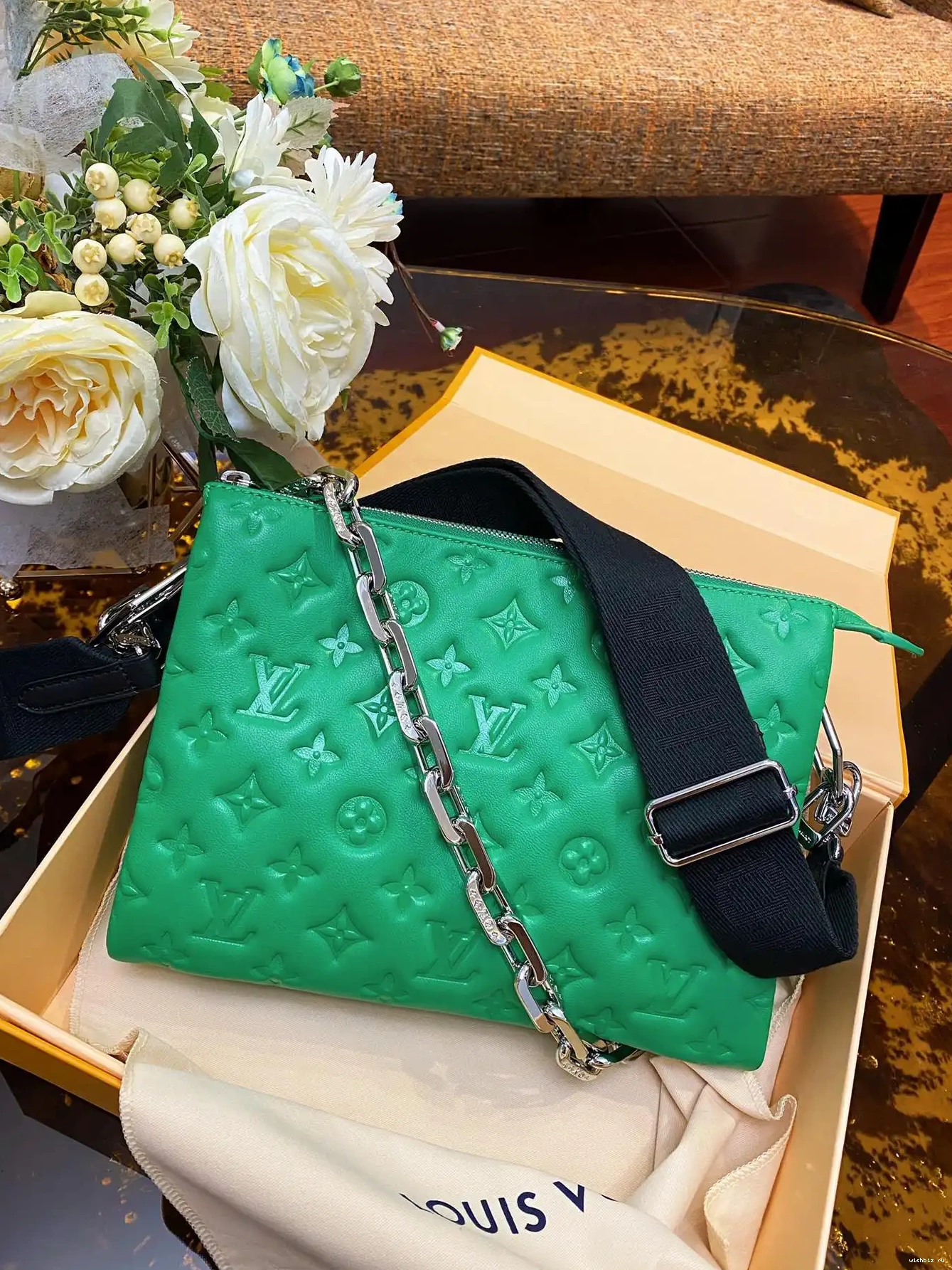 WIS COUSSIN VUITTON LOUIS PM 0321