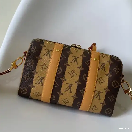 WIS VUITTON CITY LOUIS KEEPALL 0321