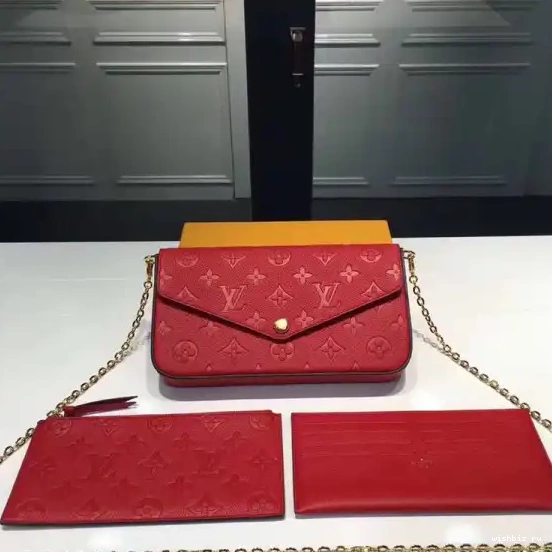 WIS Vuitton Louis POCHETTE FÉLICIE 0320