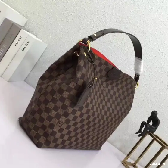 WIS GRACEFUL MM Vuitton Louis 0322