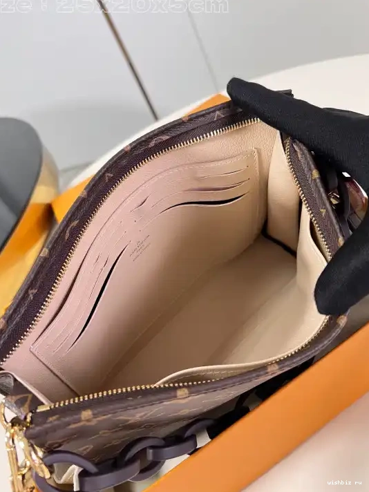 WIS Pouch-25*20*5.5CM VUITTON Monogram Toiletry LOUIS 0322