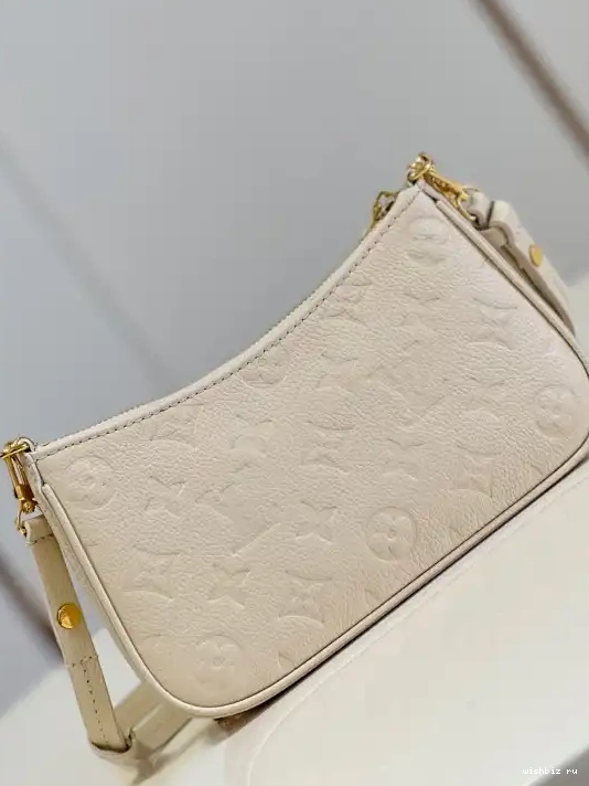 WIS POUCH VUITTON STRAP ON LOUIS EASY 0320